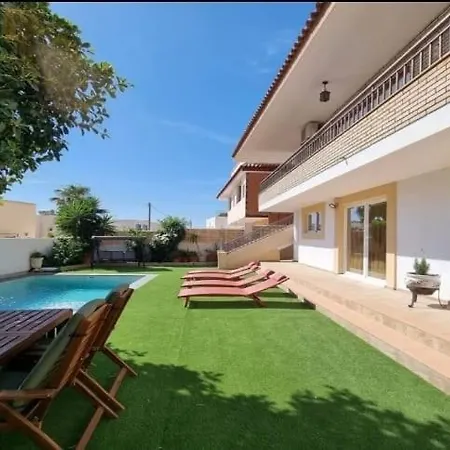 Alboran Bajo Apartment *